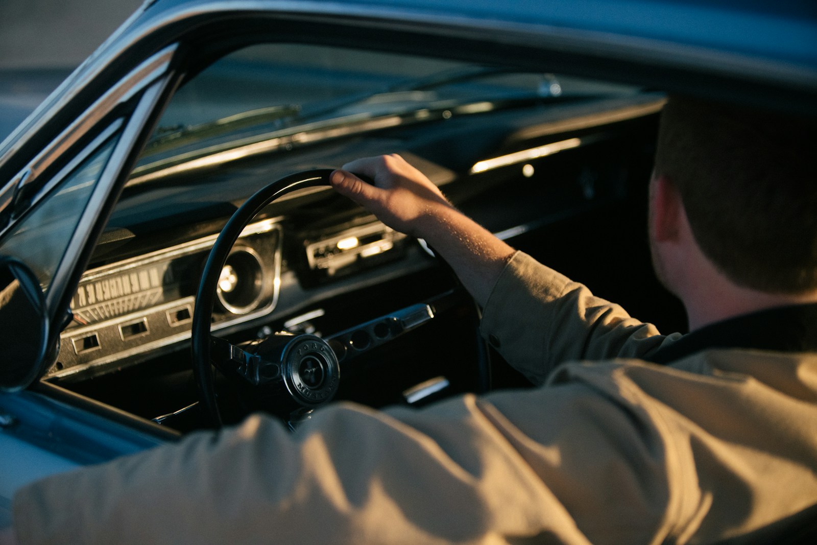 best time to book rental car