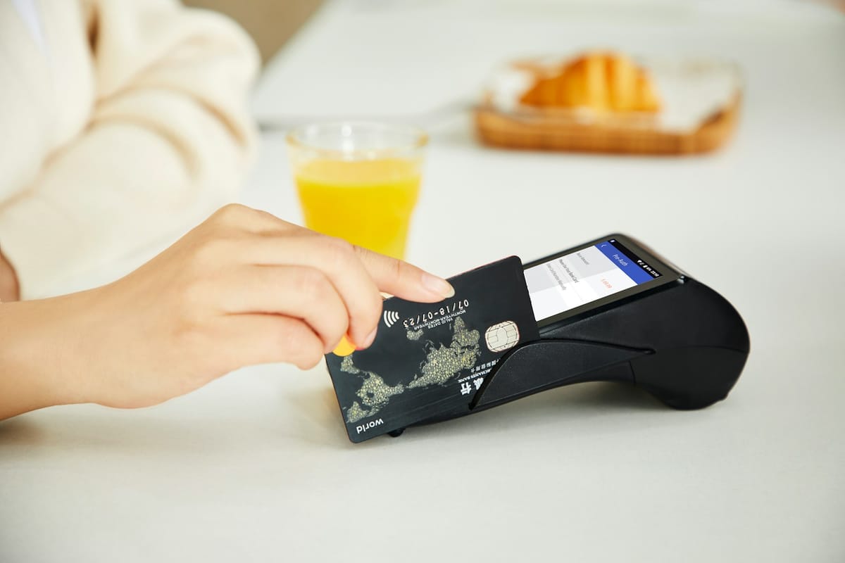 how to use credit cards wisely