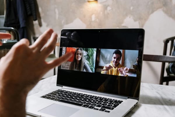How to Hire Virtual Assistants for Freelancers
